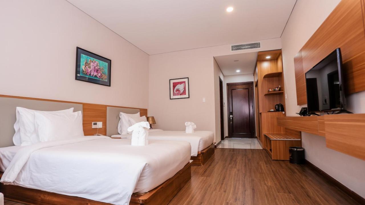 Elephants Hotel Buôn Ma Thuột Extérieur photo